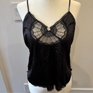 Vintage black lace cami top!